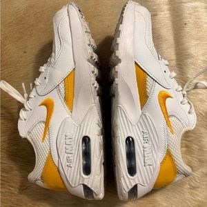 Yellow and white Nike air max size 6!